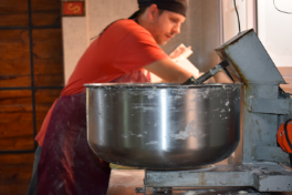 imagen de una persona cocinando